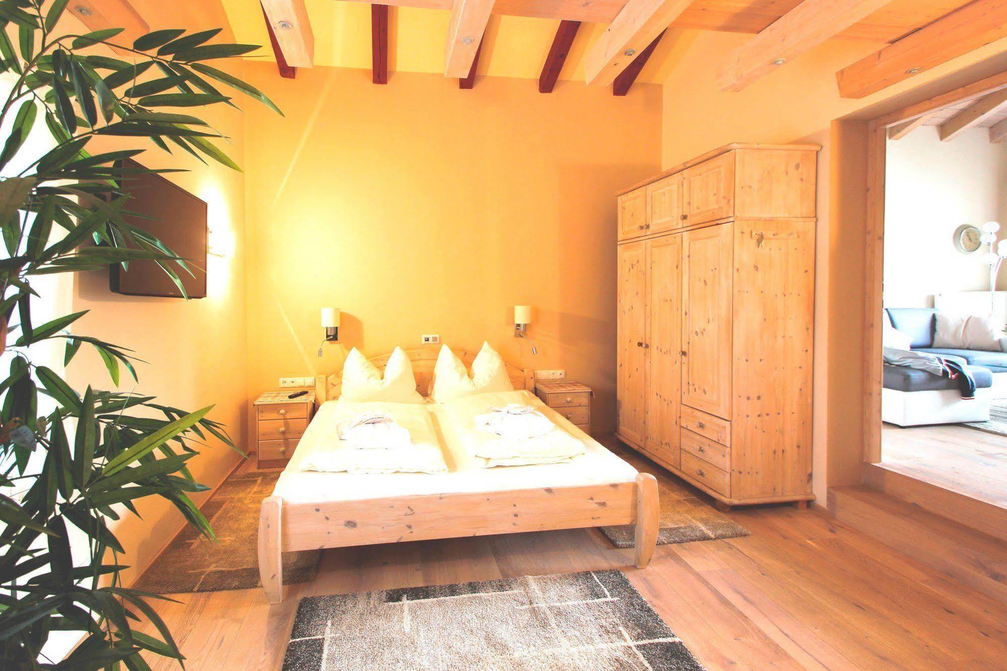Alpenlandhaus Menardi Seefeld in Tirol Buitenkant foto